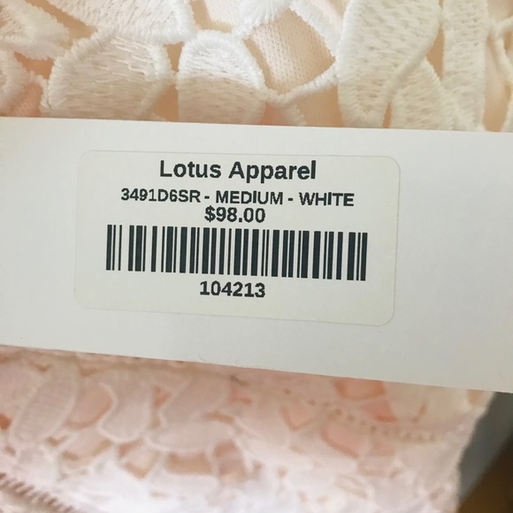 NWT!! Beautiful Hallow Out Midi Dress White (M) - Picture 9 of 11